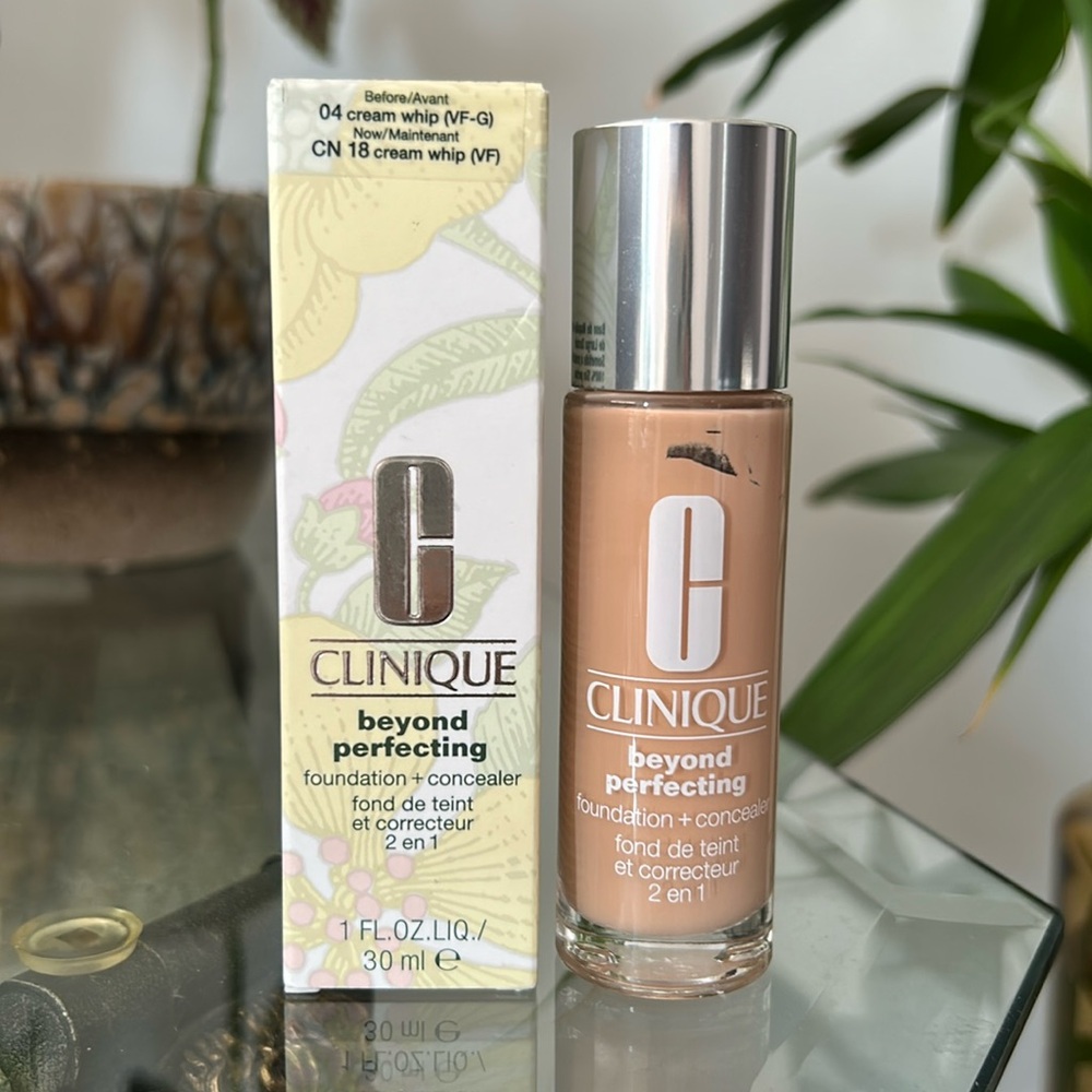Clinique Beyond Perfecting Foundation + Concealer in CN18 Cream Whip